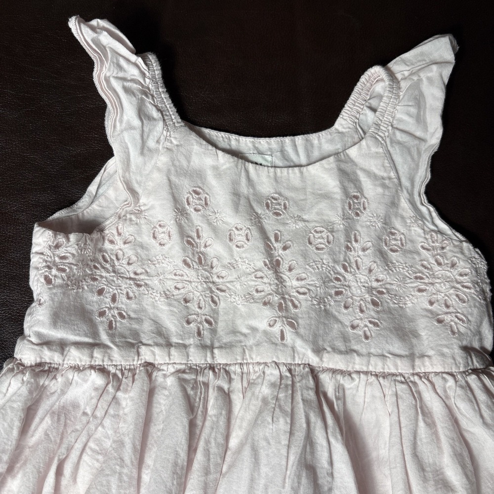 Baby GAP Girls Size 3 Yrs  Pale Pink dress with scalloped lace bottom - Picture 3 of 6